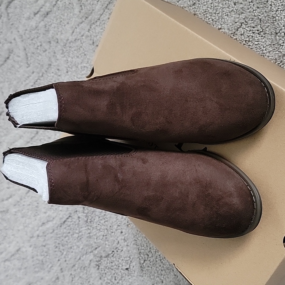 NIB Portland Boot Company Booties - Picture 3 of 4